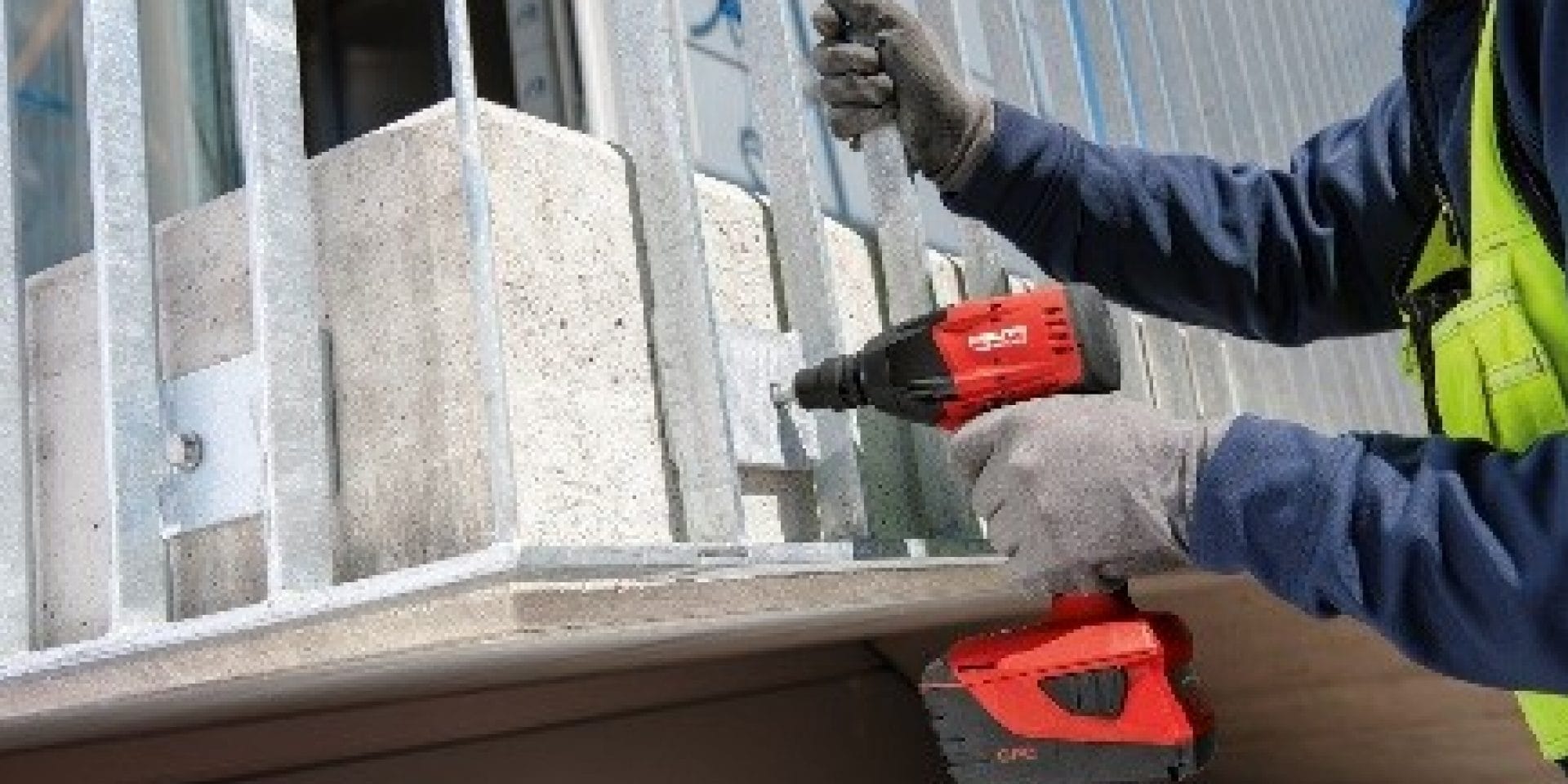 Handrail fixing