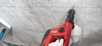 TE 4-A22 Cordless rotary hammer Compact D-grip 22V cordless rotary hammer with superior handling in serial applications Applications 2