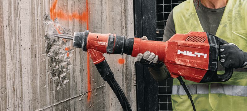 TE 600-AVR SDS-Max demolition hammer heavy-duty demolition hammer for wall chiseling in concrete and masonry, with less weight, lower vibration and more performance than the TE 700-AVR predecessor Applications 1
